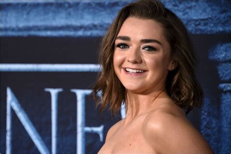 maisie williams leaks|Topless photos of Game of Thrones star Maisie。